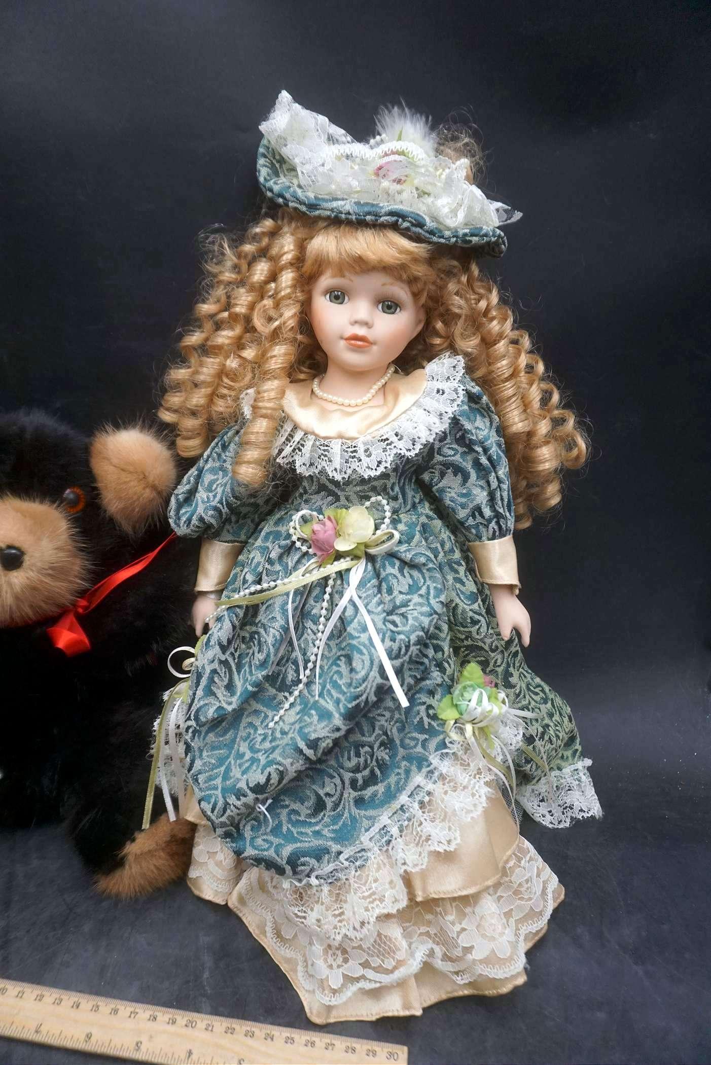 Doll & Stuffed Animal Bear