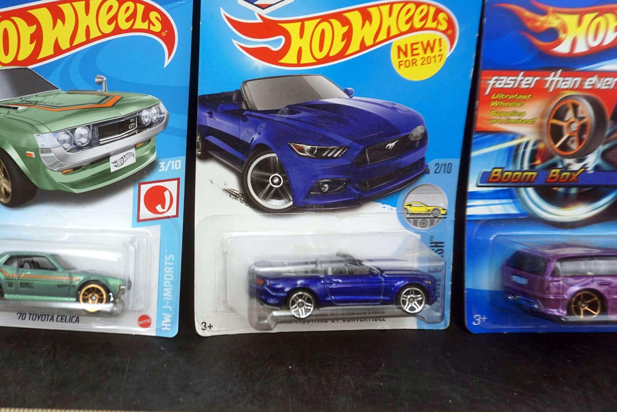 3 - Hot Wheels Vehicles