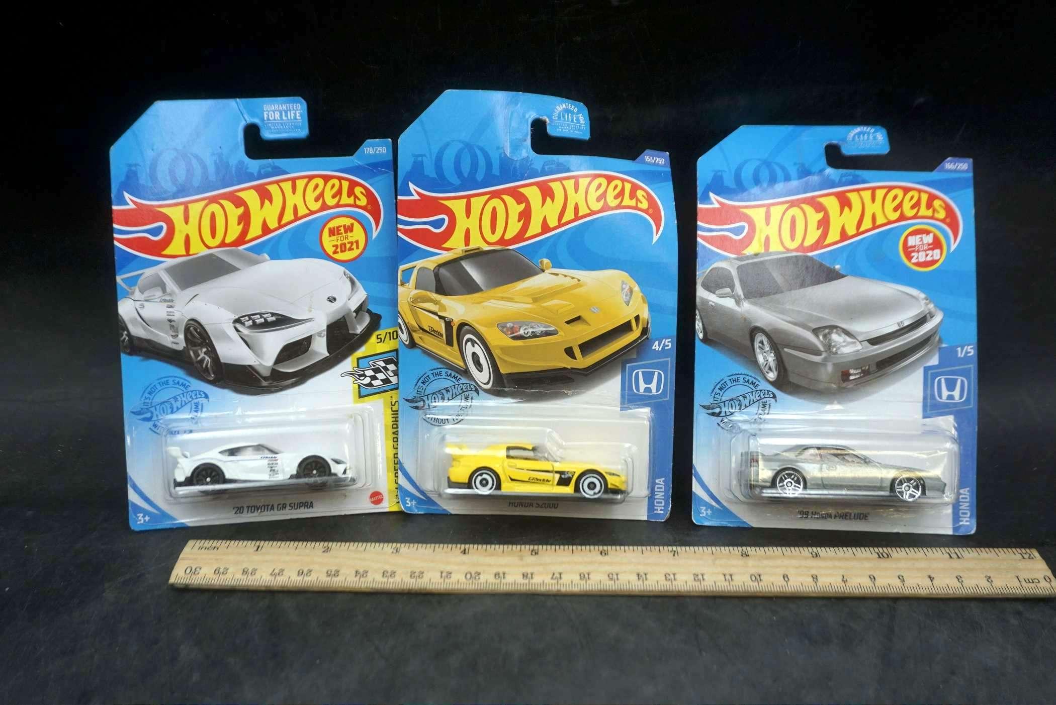 3 - Hot Wheels Vehicles