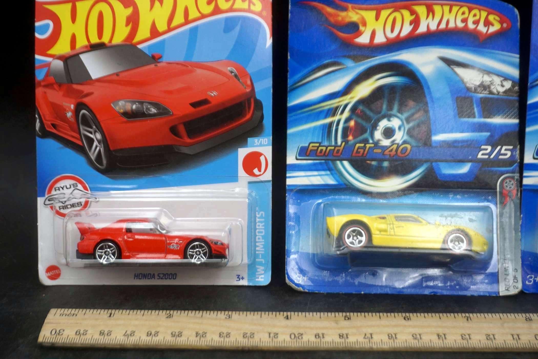 3 - Hot Wheels Vehicles