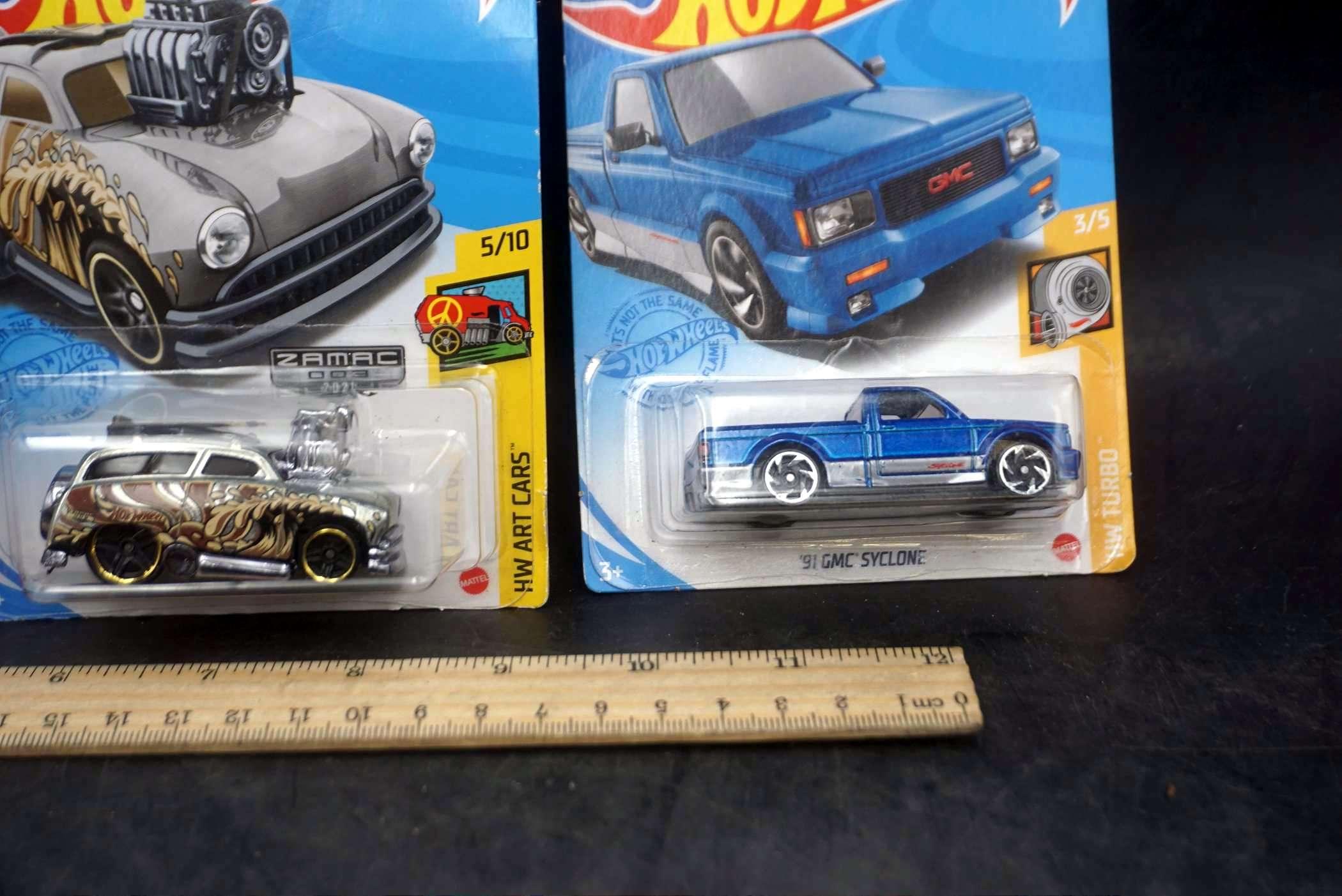 3 - Hot Wheels Vehicles