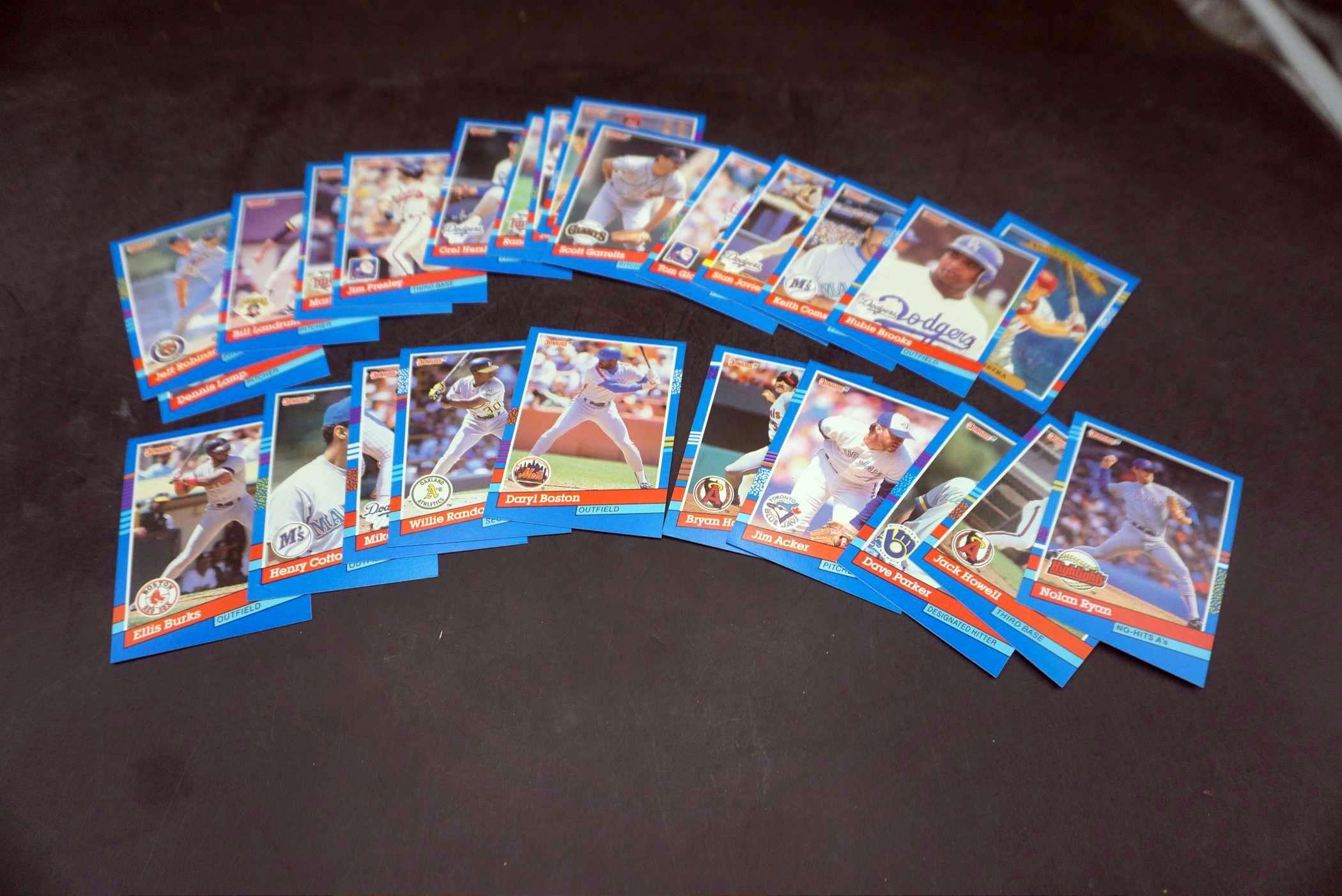 25 - Baseball Cards