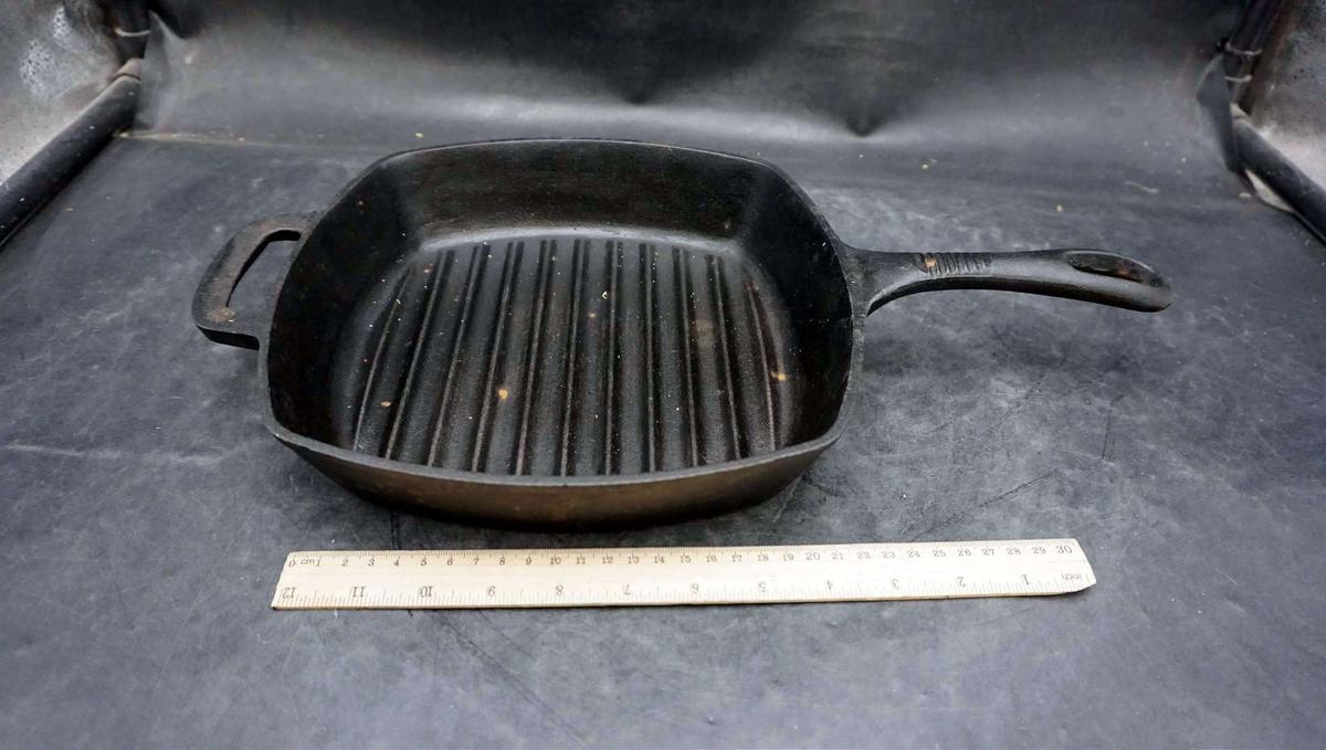 Red Stone Pre-Seasoned Cast Iron Skillet