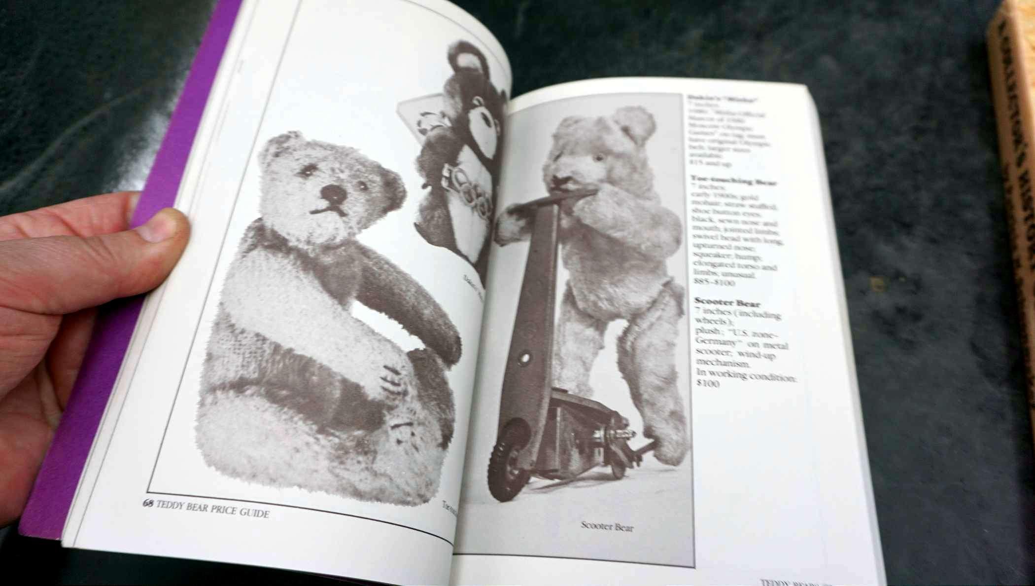 Teddy Bear Catalog & A Collector'S History Of The Teddy Bear