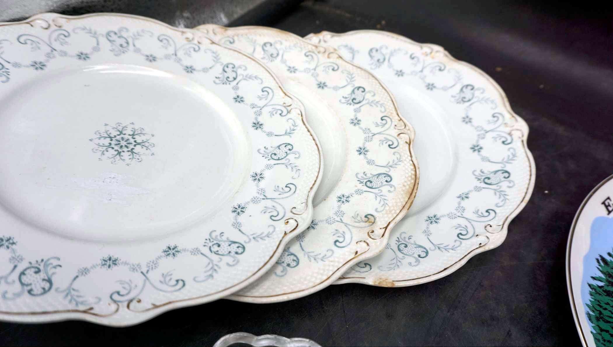 Glass Leaf Bowl, China Plates & Decorative Plates