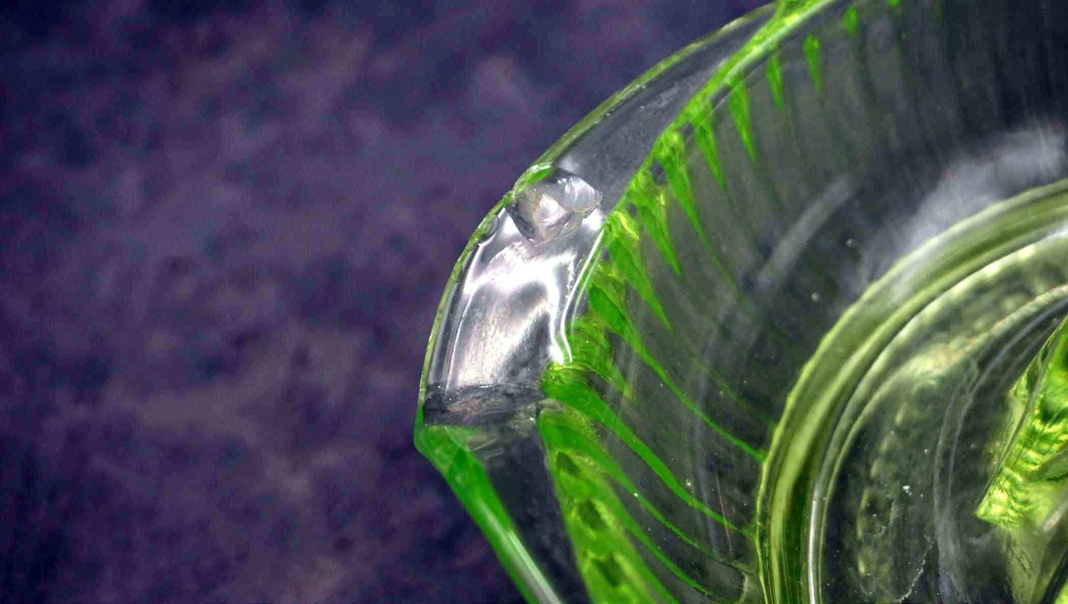 Uranium Green Glass Juicer (Chipped)