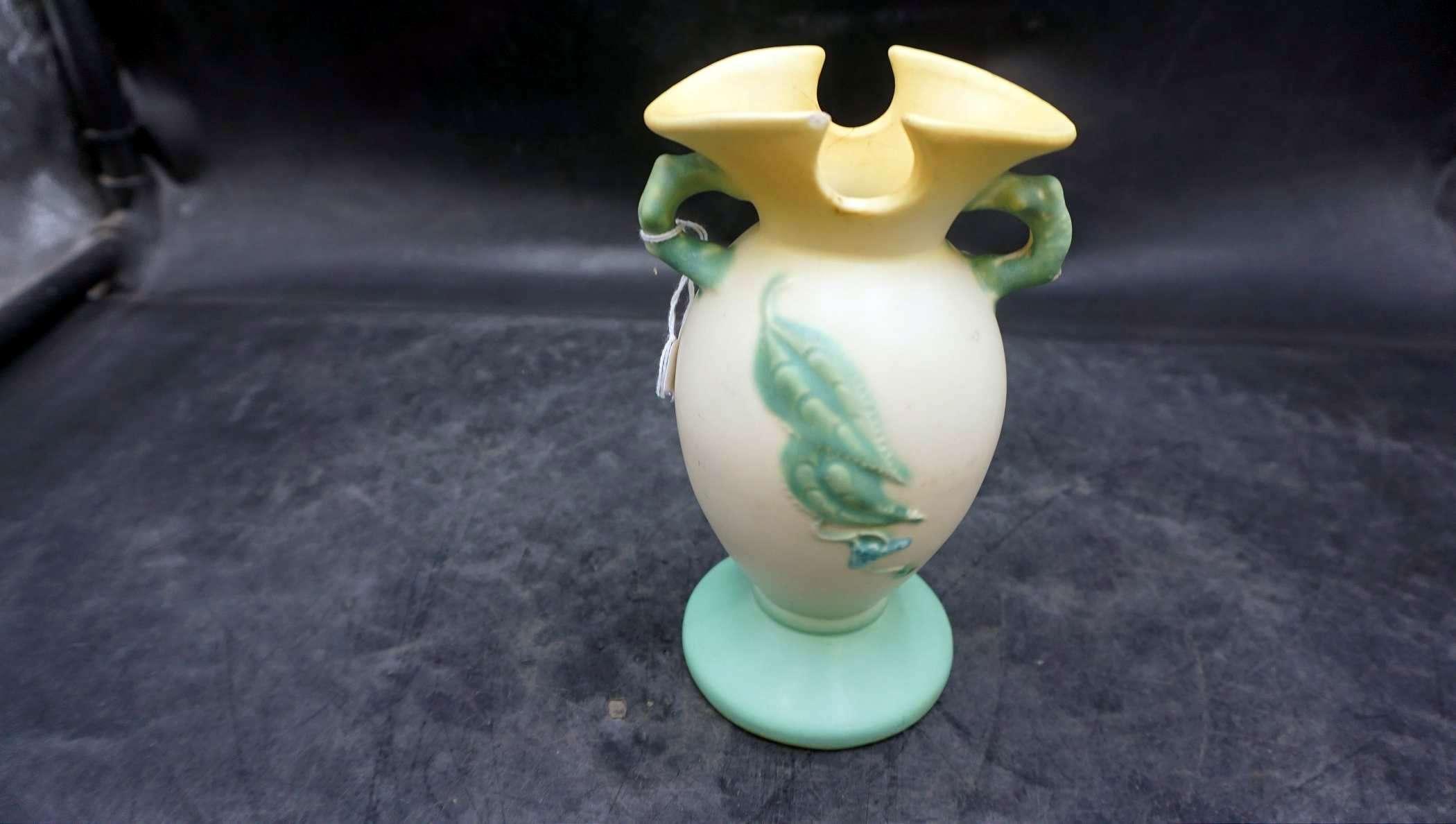 Hull 1957 Woodland Vase