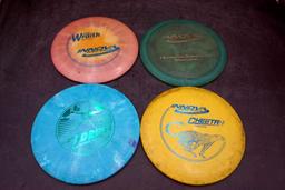4 - Frisbees