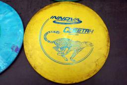4 - Frisbees