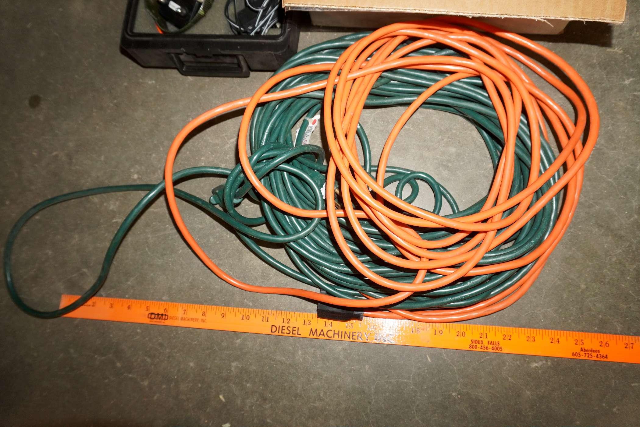 1997 Chipmunks Wooden Set, Extension Cords & Dog Training Collar