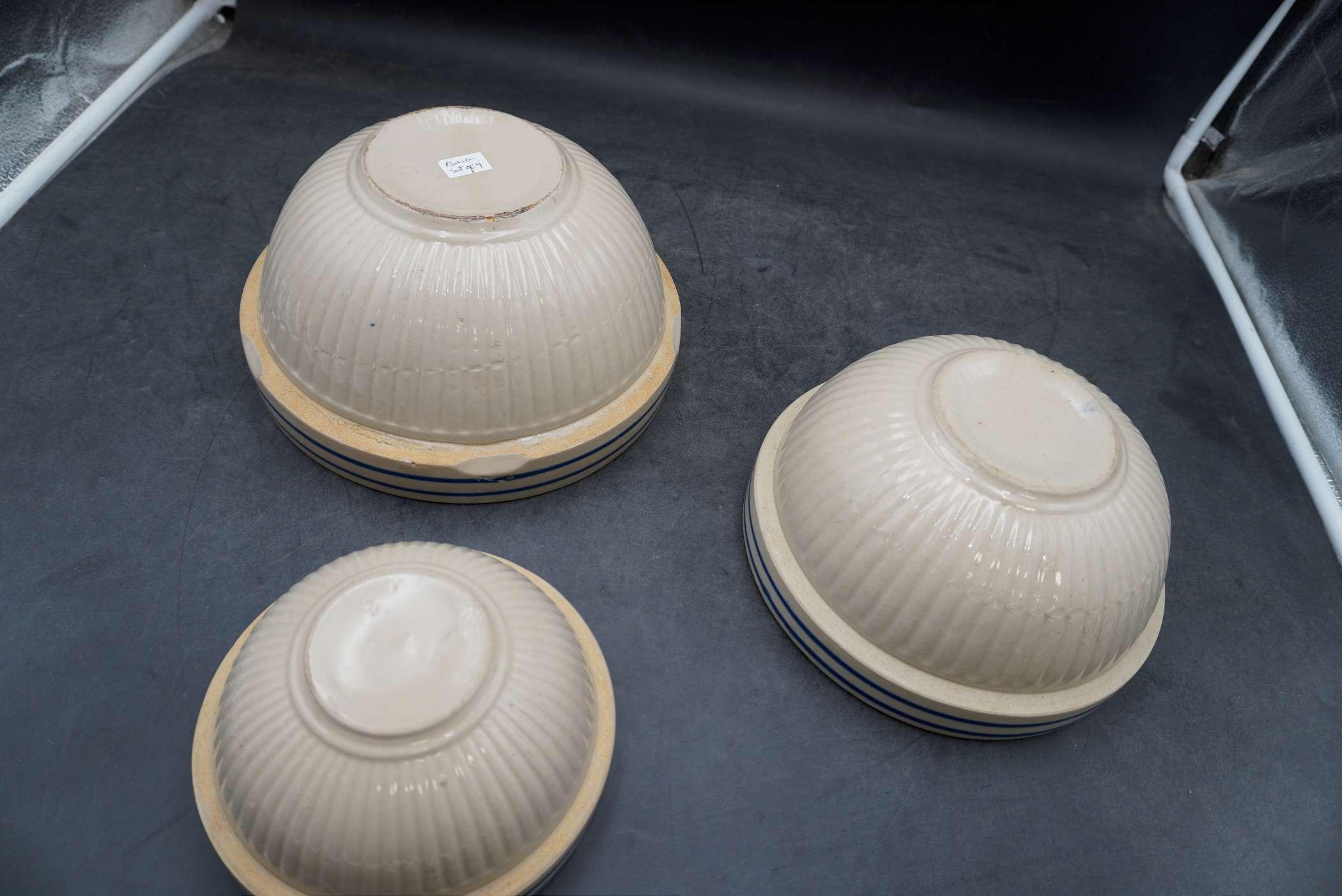 Set Of 3 Stoneware Bowls (Chipped)