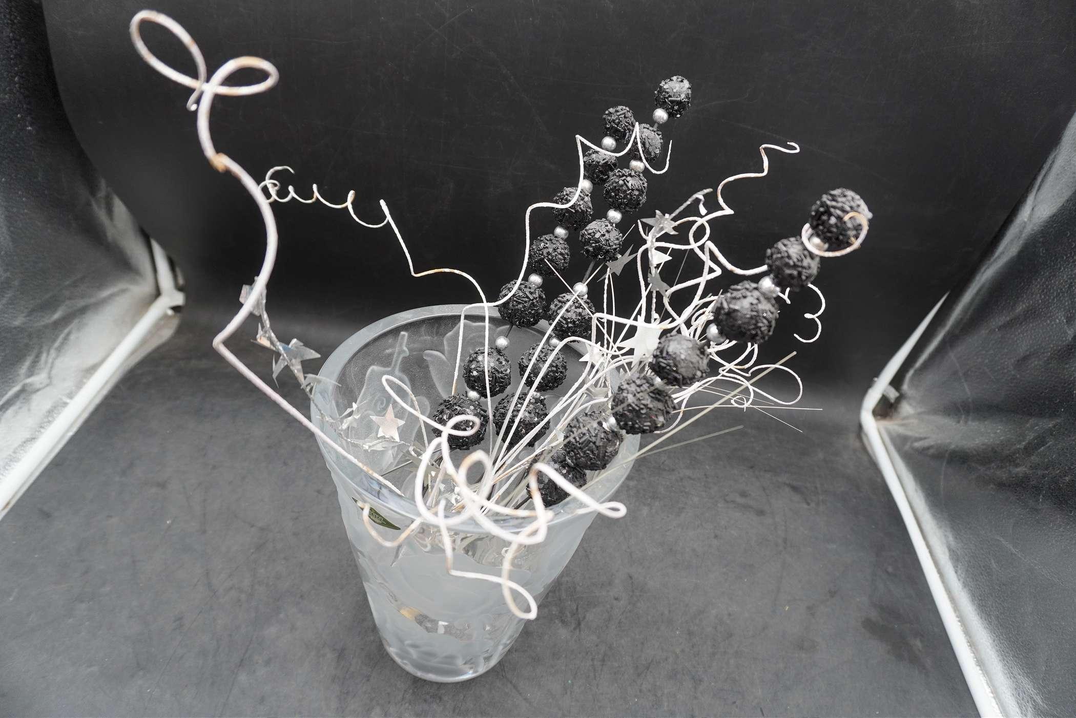 Shannon Crystal Frosted Vase W/ Sprays
