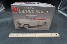 Amt 1955 Chevrolet Cameo Pickup Model Kit