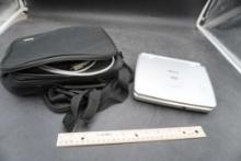 Mintek 7" Portable Dvd Player W/ Case & Cords