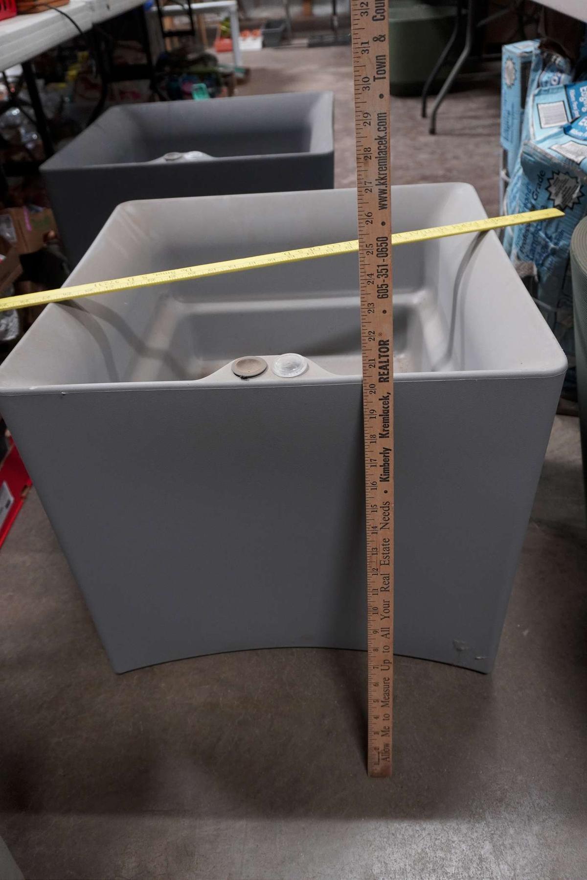 23" Self Waterer Pinch Ash Planter (Using Yardsticks To Measure)