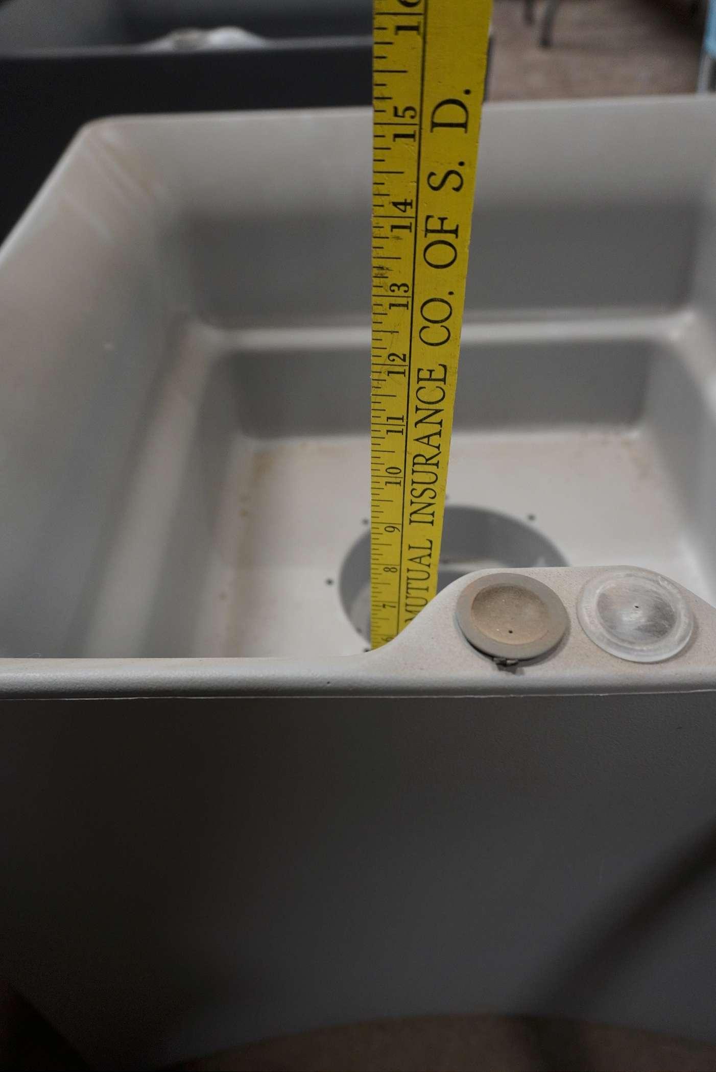 23" Self Waterer Pinch Ash Planter (Using Yardsticks To Measure)