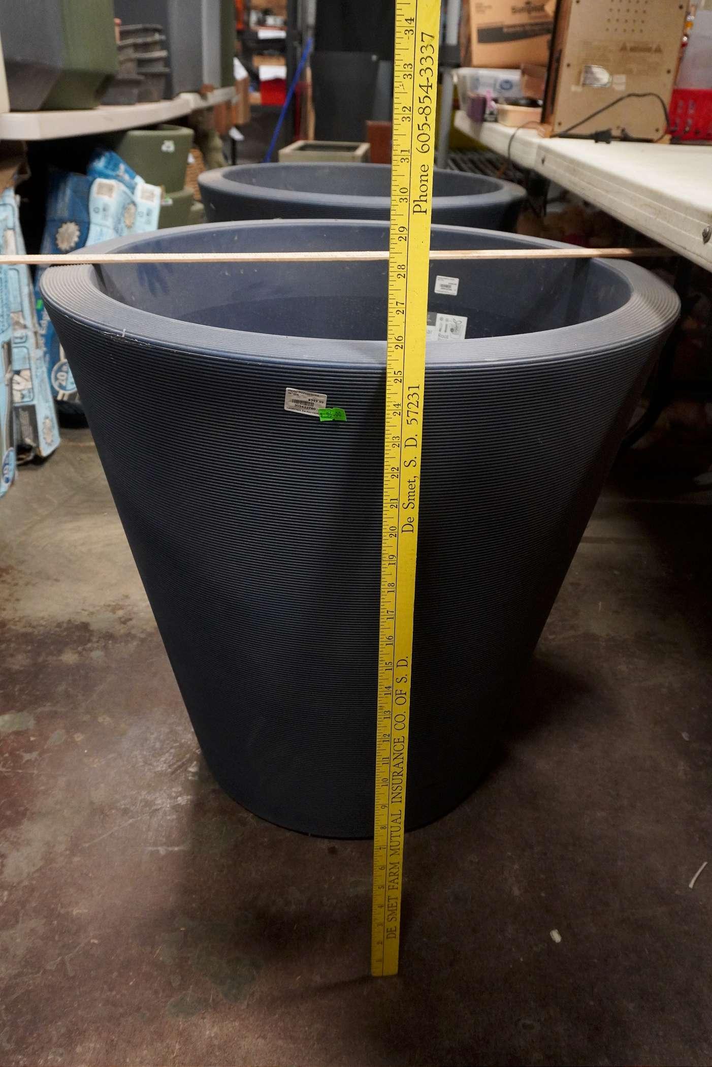 26" Madison Midnight Planter (Using Yardsticks To Measure)