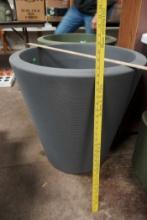 26" Madison Midnight Planter (Using Yardsticks To Measure)