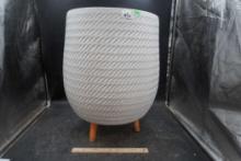 Round Rope Planter W/ Legs