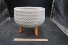 Round Rope Planter W/ Legs