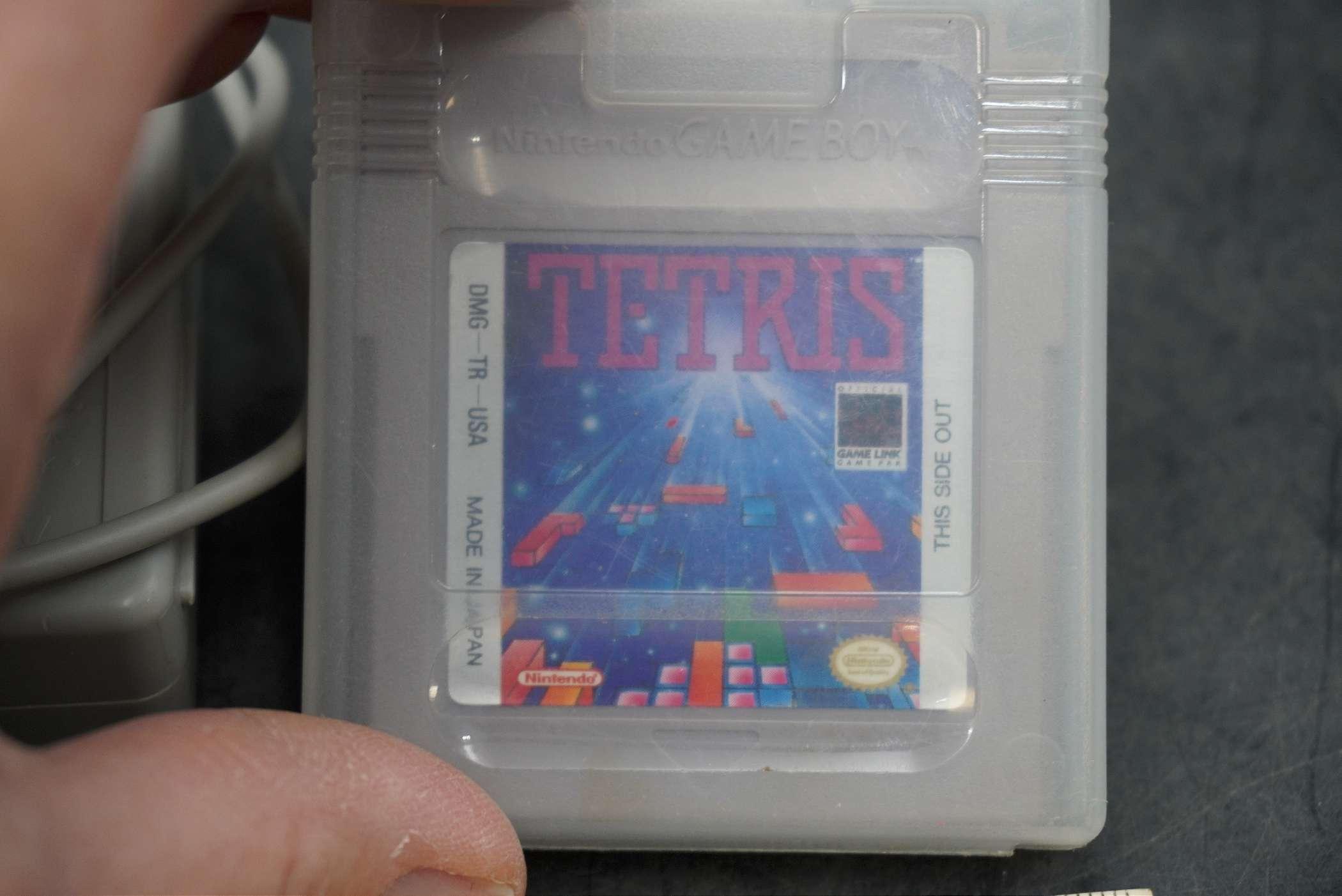 Nintendo D.S W/ Charger & Tetris Game