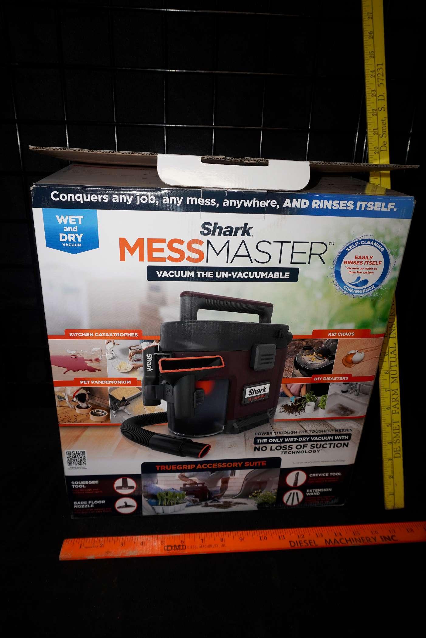 Shark Messmaster Wet/Dry Vacuum