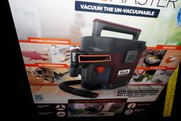 Shark Messmaster Wet/Dry Vacuum