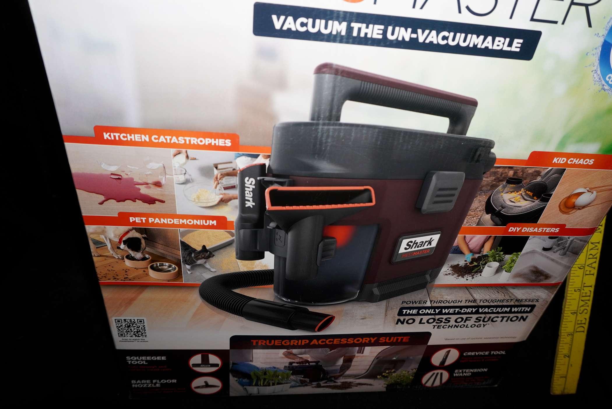 Shark Messmaster Wet/Dry Vacuum