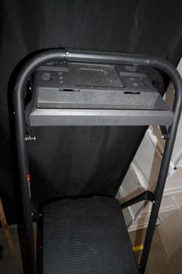Safe Reach Step Ladder