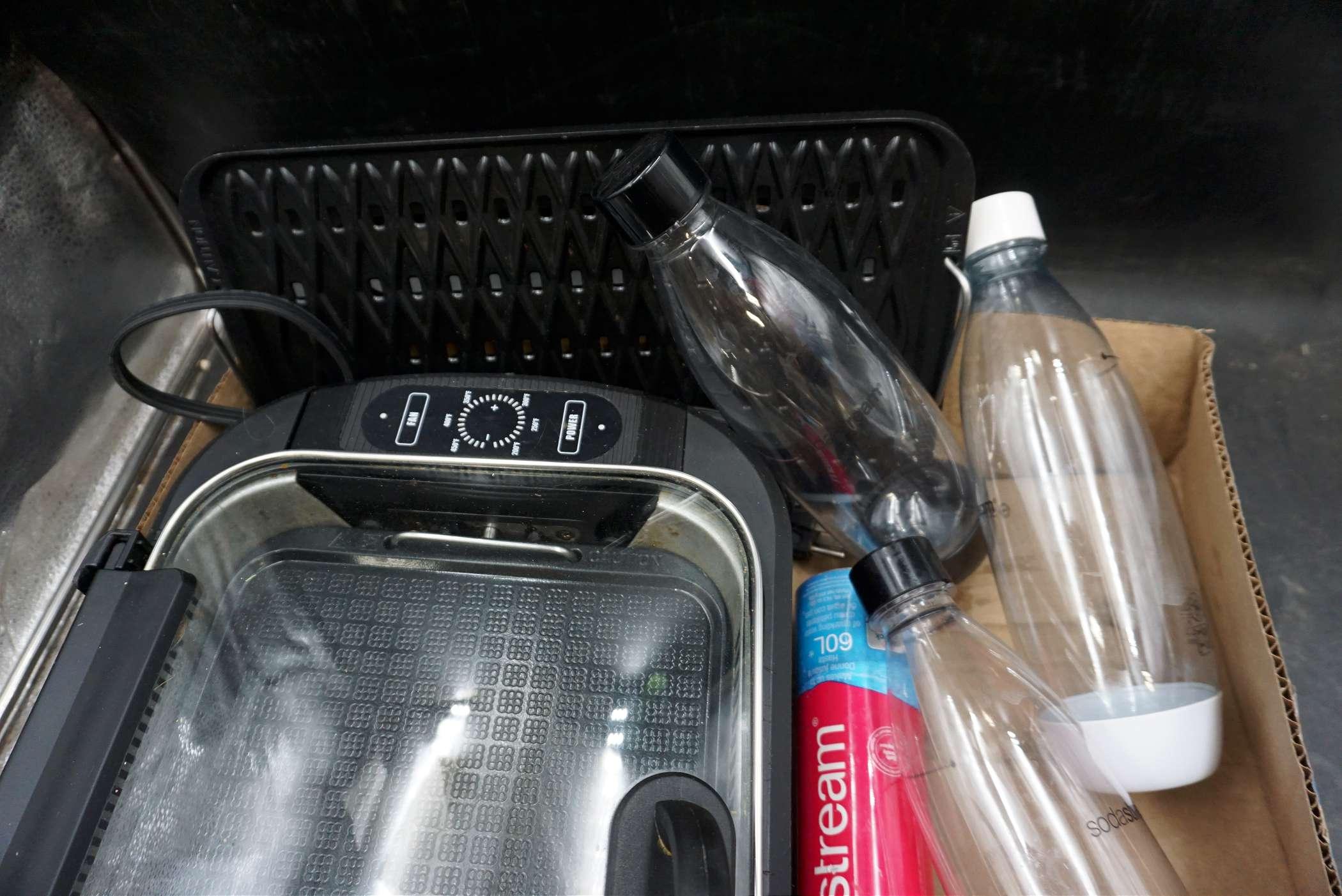 Soda Stream Bottles & Cartridge, Kitchen Gadget