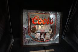 Mirrored Coors Beer Light (Works)