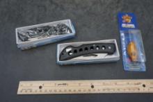 2 Frost Cutlery Pocket Knives (Eagle Eye I I I) & Joe Camel Top Water Lure