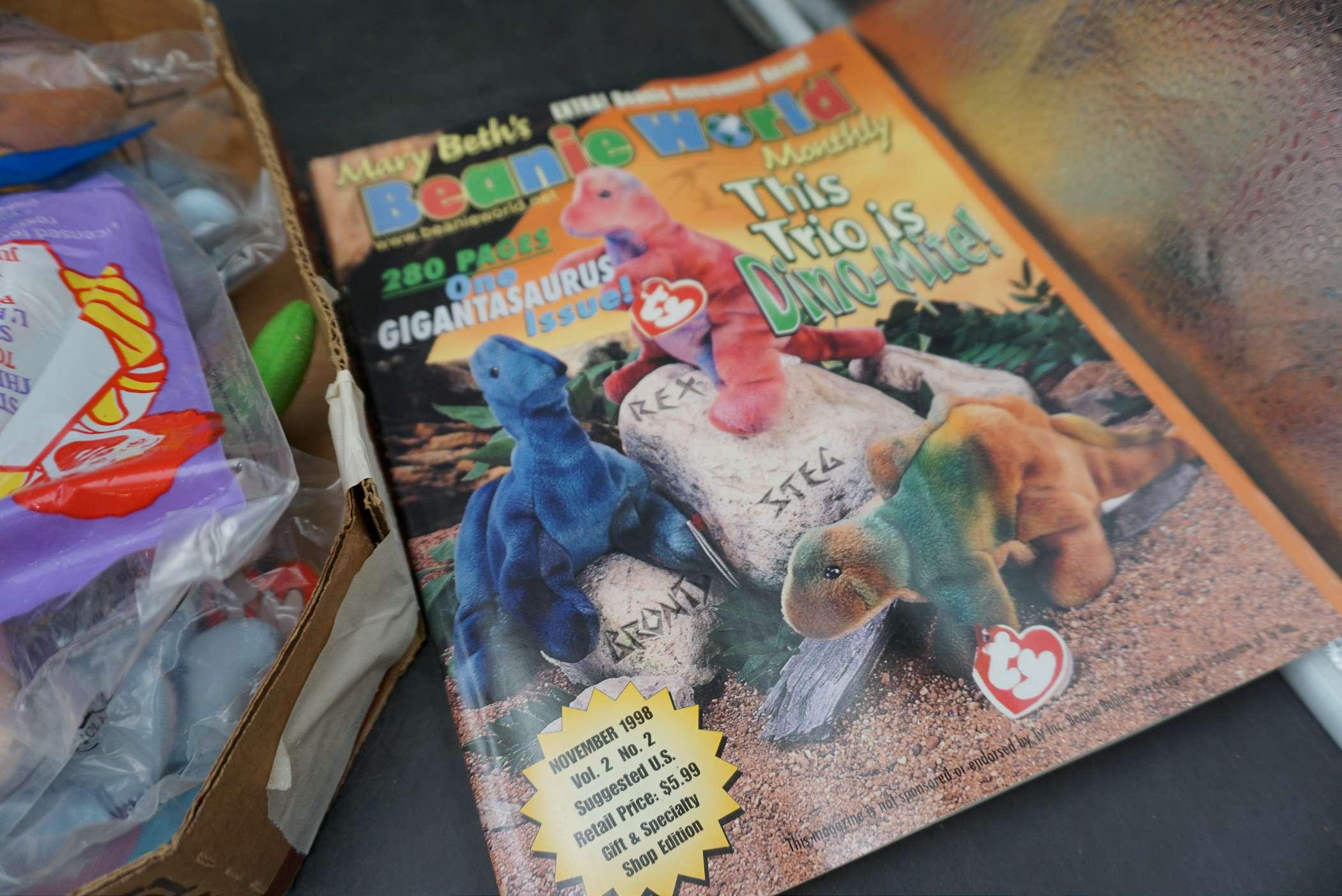 Beanie Babies Books & Stuffies