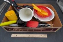 Bowl, Kitchen Utensils & Cups