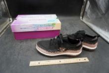 Skech-Air Memory Foam Tennis Shoes (Size 9)