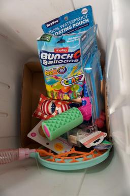 Igloo Ice Cube Wheeled Cooler (60 Quart) W/ Bunch O Balloons, Bubble Wand & Water Toys