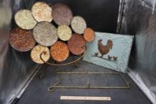 Stand, Wall Hanger, Metal Chicken & Round Art