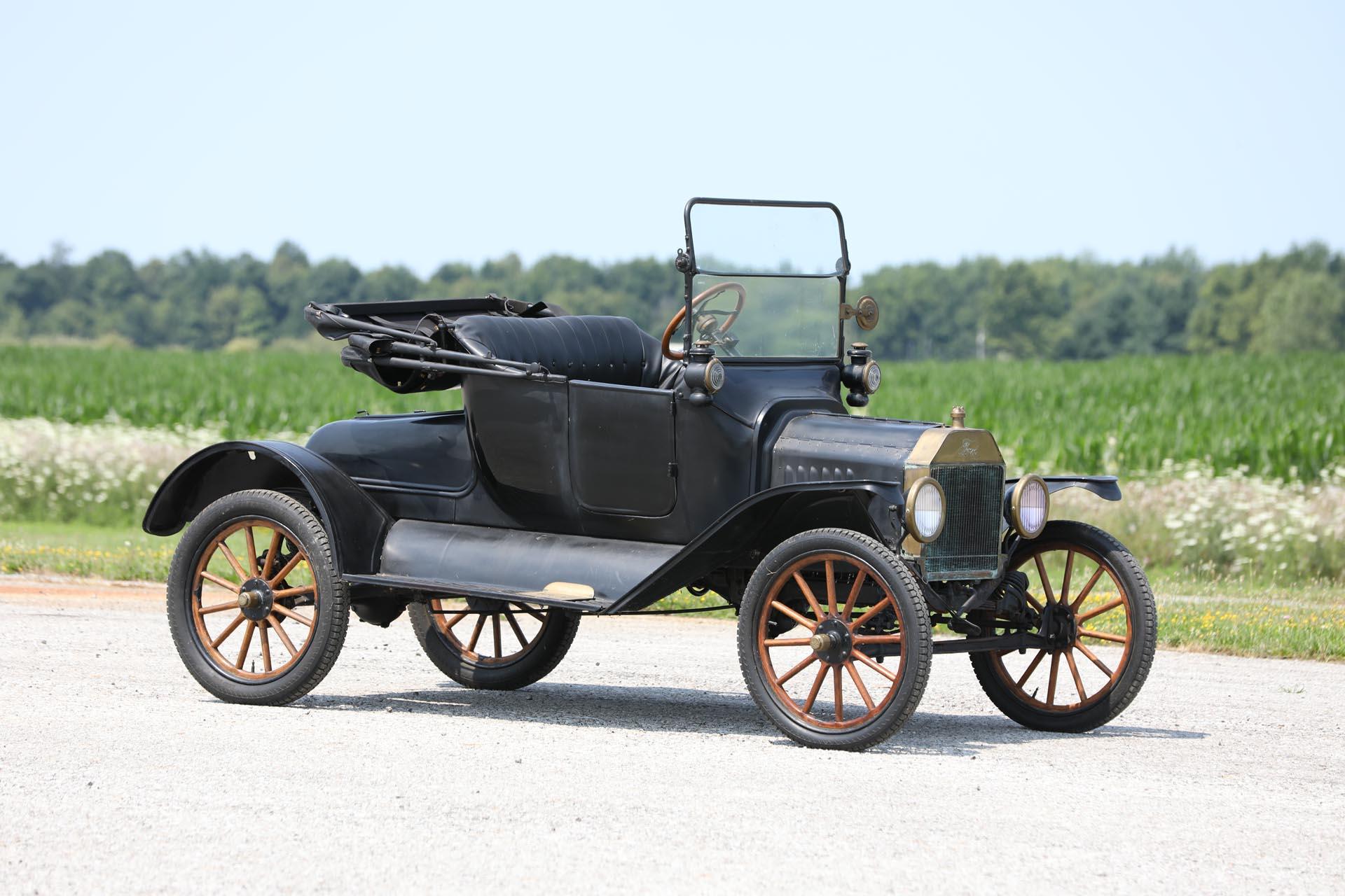 1914 Ford Model T Runabout