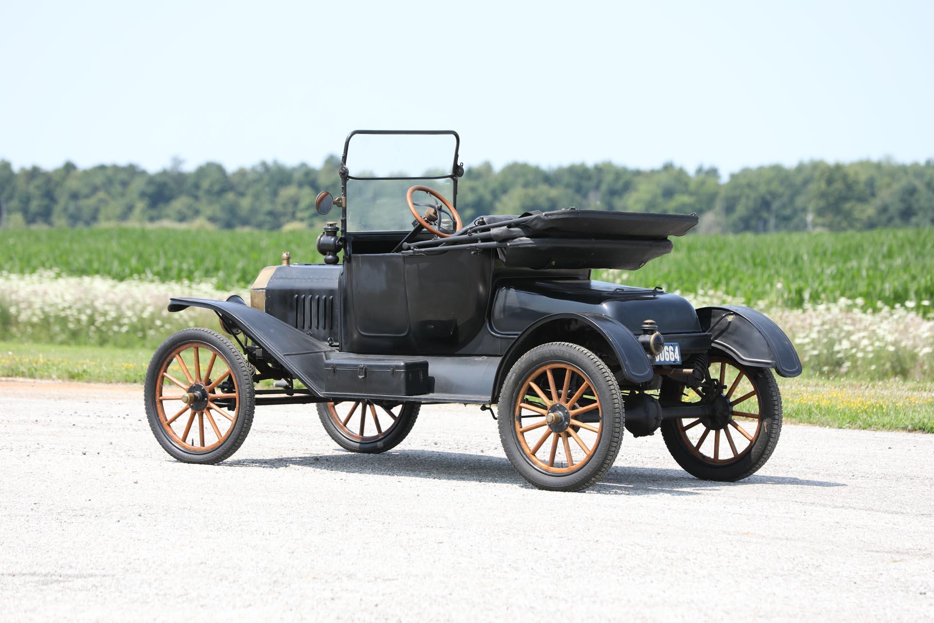 1914 Ford Model T Runabout