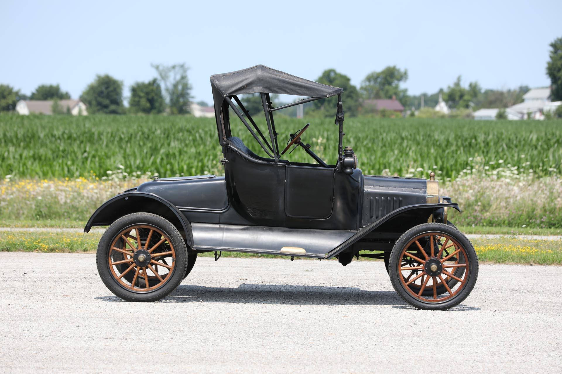 1914 Ford Model T Runabout