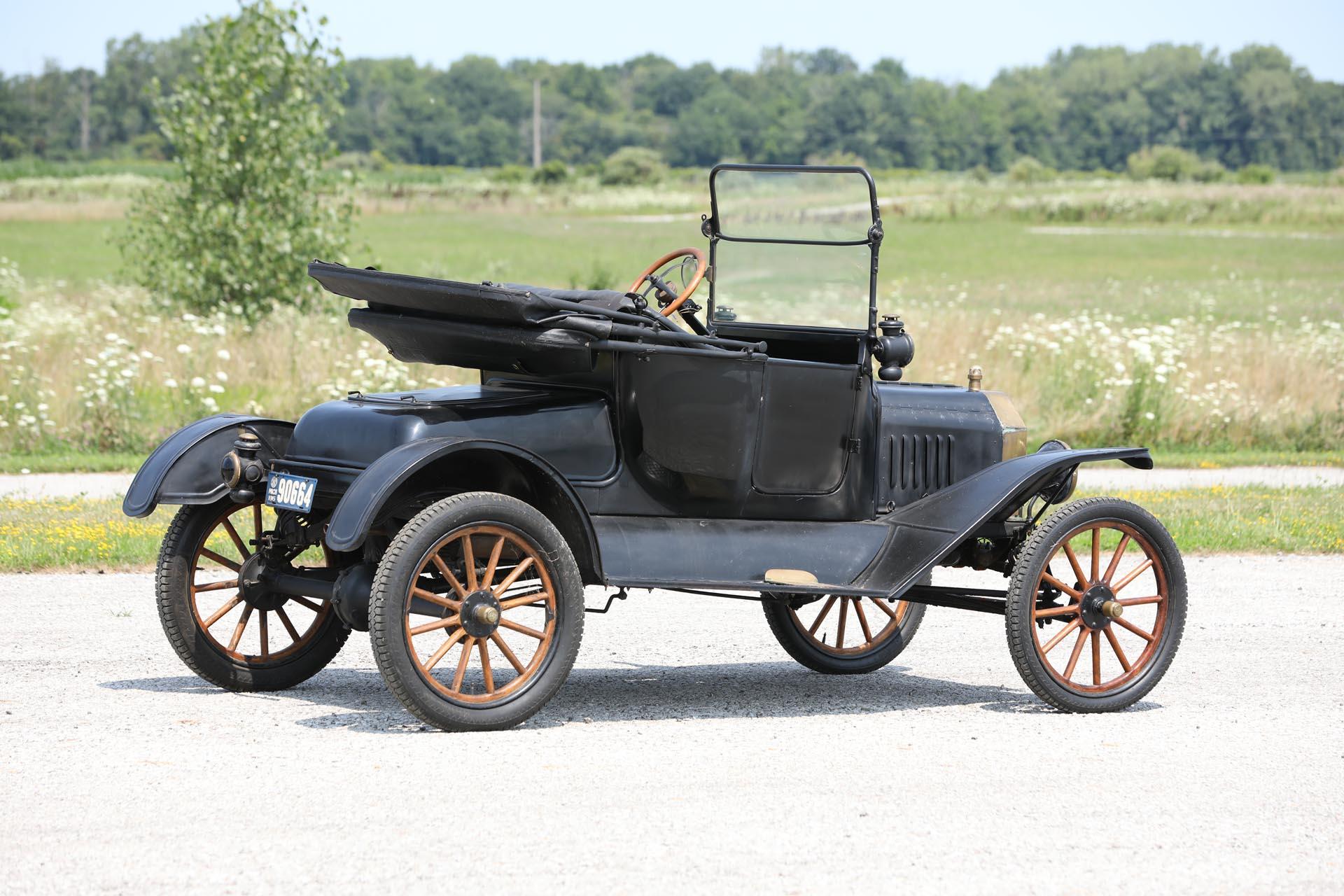 1914 Ford Model T Runabout