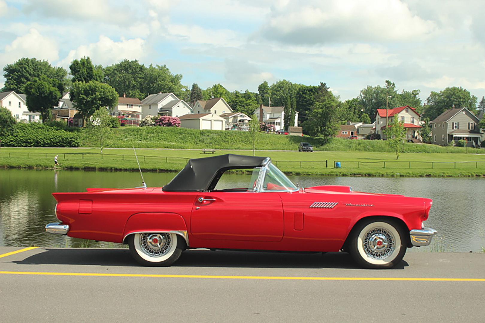 1957 Ford Thunderbird Roadster