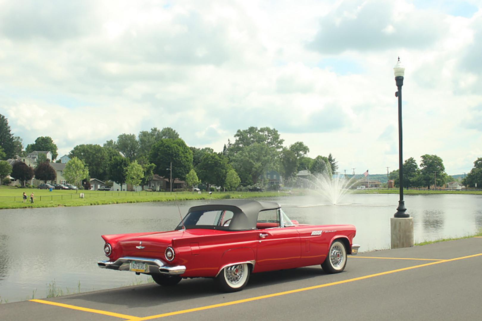 1957 Ford Thunderbird Roadster