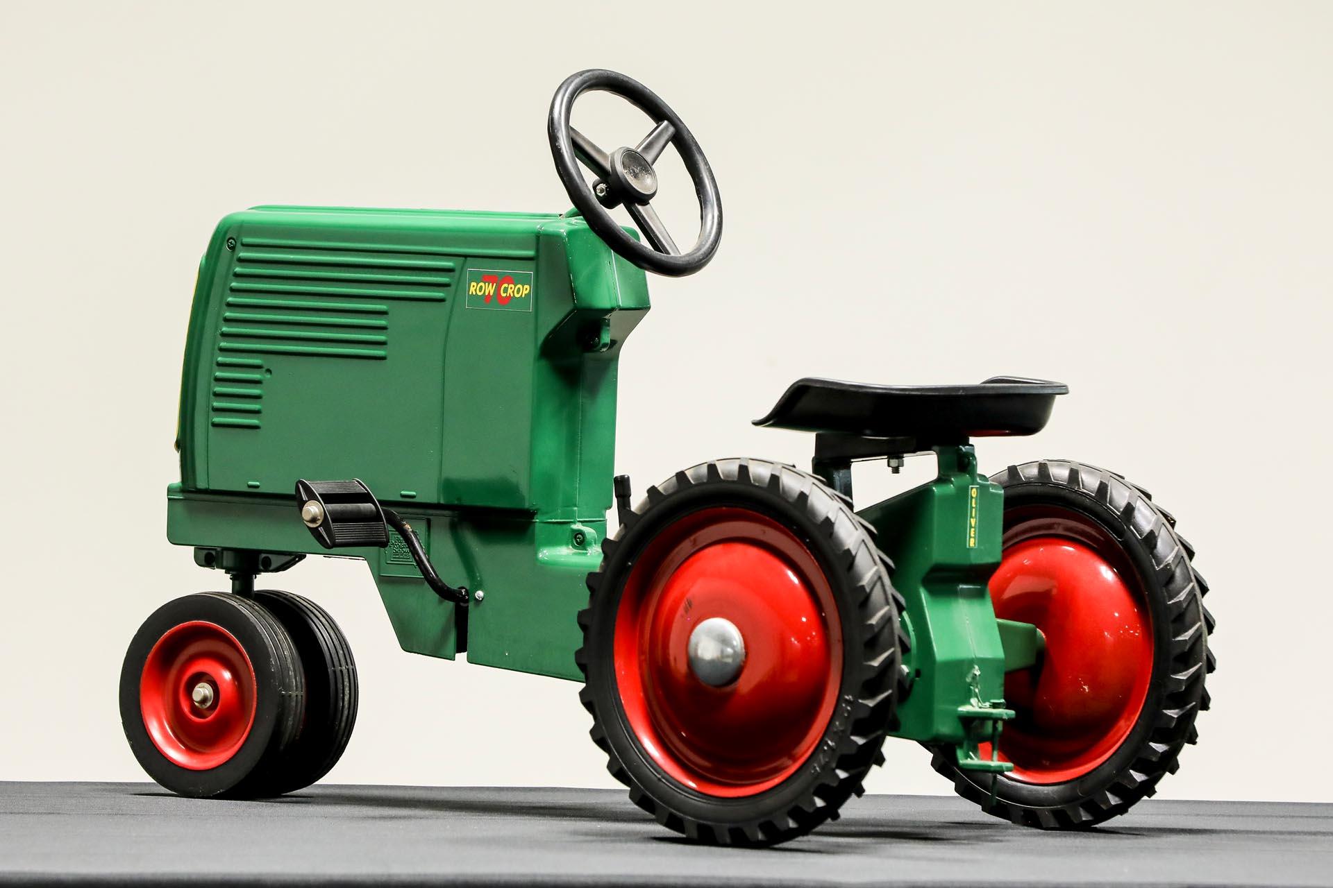 Oliver Row Crop 70 Pedal Tractor 1999