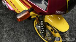 1992 Yamaha FZR600 Vance and Hines Replica