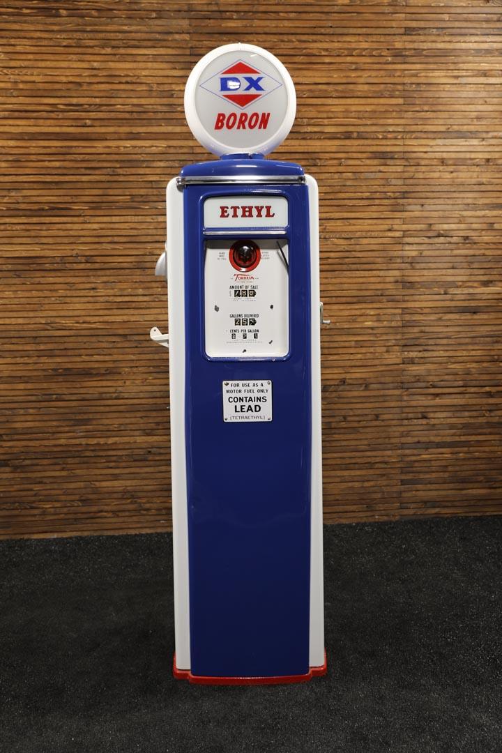 Original DX Boron-Tokheim Model 39 Gas Pump with Globe - Restored