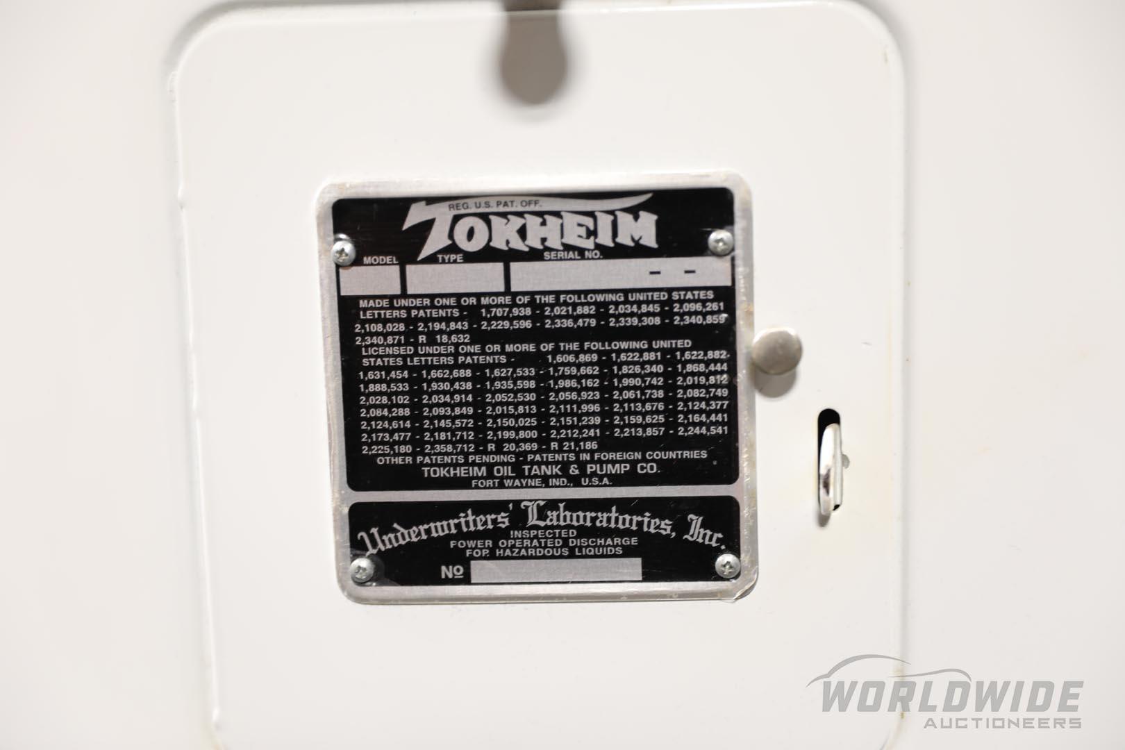 Original DX Boron-Tokheim Model 39 Gas Pump with Globe - Restored