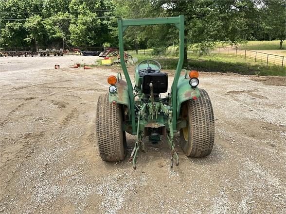 John Deere 850 Tractor 2WD