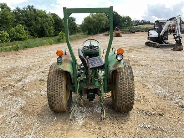 John Deere 850 Tractor 2WD