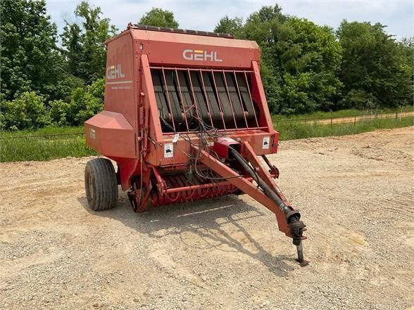 Gehl 2780 Round Baler